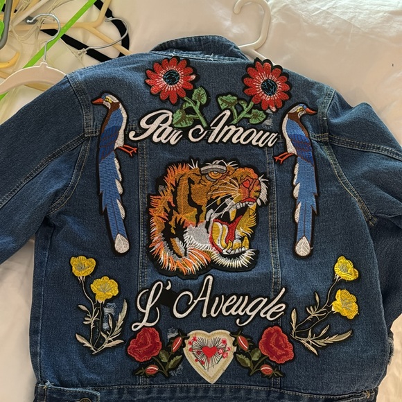 Jean jacket with patches - Picture 2 of 2